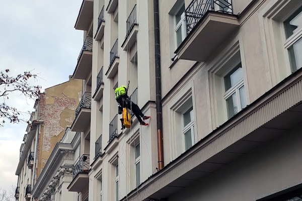 Обстеження фасадів